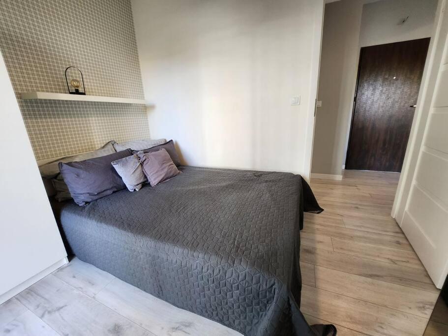 Apartstars - Powstancow #32 With Terrace ジェシュフ エクステリア 写真